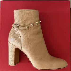 Valentino Rockstud Nude Leather Booties